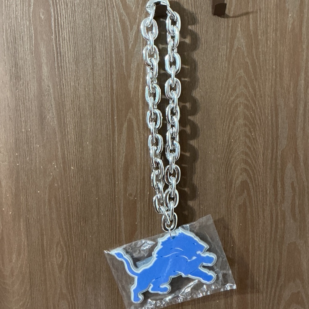 Detroit Fan Chain with Blue Lion
